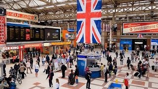 A Walk Through The London Victoria Station London England [upl. by Legin]